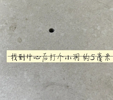 镇巴瓷砖空鼓维修公司专业解答在瓷砖铺贴过程中，如果砂料搅拌不均匀，将会带来以下问题
